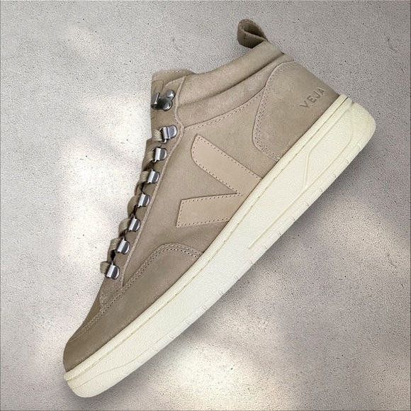 NEW VEJA RORAIMA SUEDE DUNE ALMOND Sz 9.5 - Picture 5 of 16